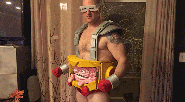 Krang Cosplay Is Perfect, Wins Halloween