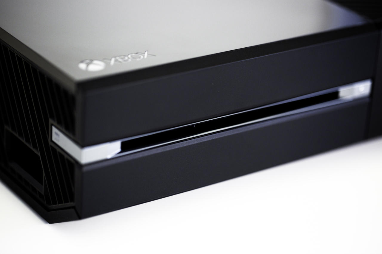 Xbox One Automatic DLC Download Feature Under Consideration