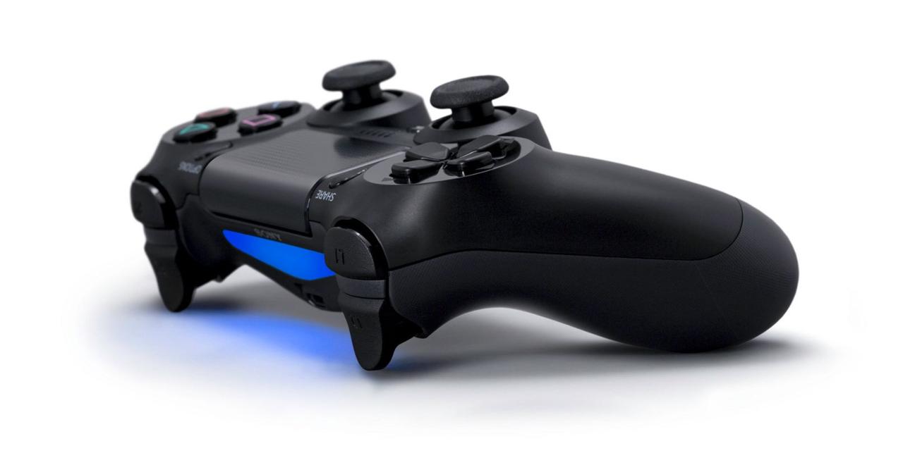 Gaming Deals: PS4 Controller With $25 Gift Card, $8 Titanfall, $9 South Park PC