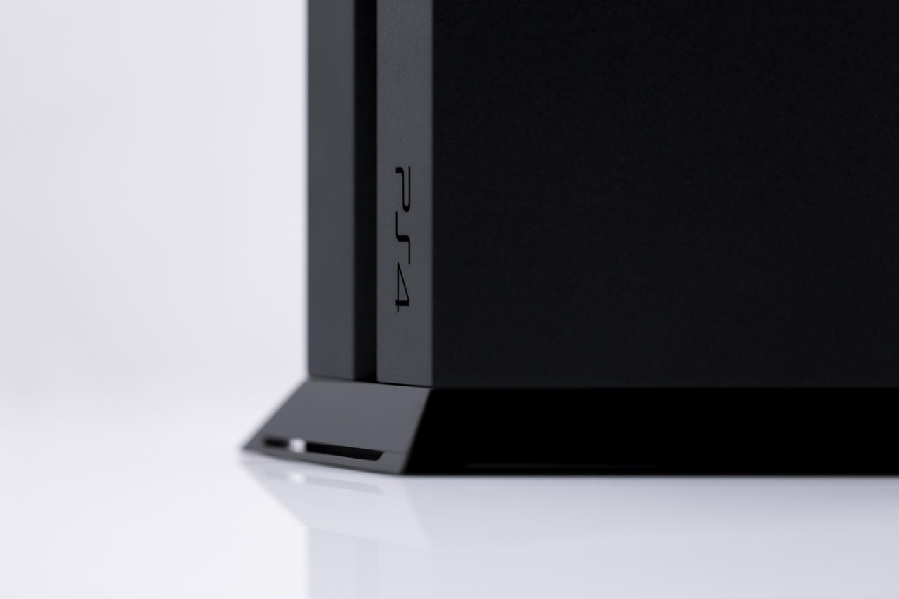 PS4 Price Cut Predicted By Xbox One Boss