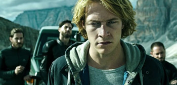 Don't Watch: Another Trailer for the Pointless 'Point Break' Remake