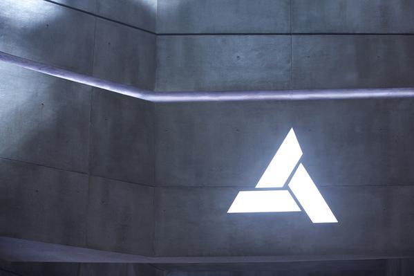 Assassin's Creed Movie Begins Production, First On-Set Image Released