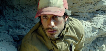First Trailer for Jon&aacute;s Cuar&oacute;n's 'Desierto' Starring Gael Garc&iacute;a Bernal