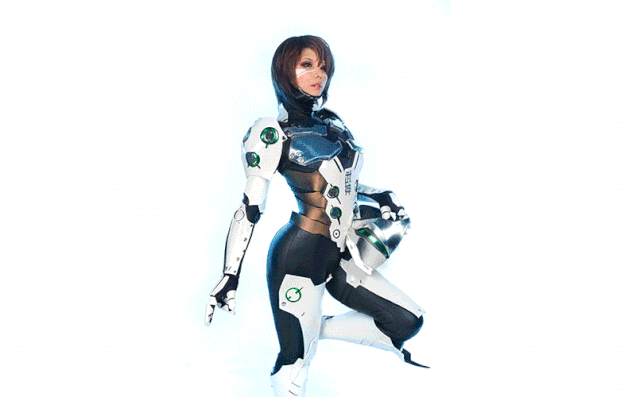 Damn, This Overwatch Cosplay