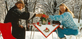 Mysterious Story of Dutch Couple's Local Troubles in 'Santoalla' Trailer