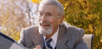 Martin Landau in First Trailer for Film 'Abe & Phil's Last Poker Game'
