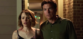 Official Full-Length Trailer for Murder Mystery Comedy 'Game Night'