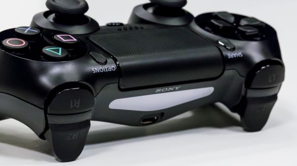 Sony's next-gen PlayStation controller could include a touchscreen