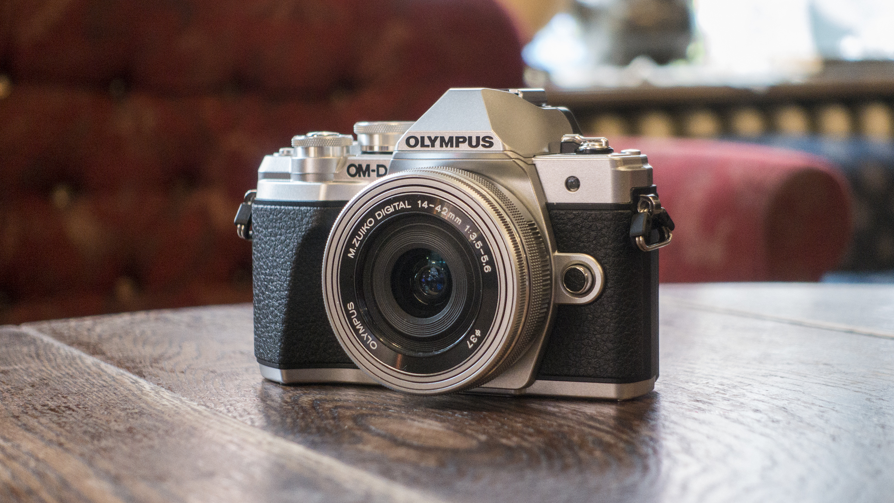 Olympus OM-D E-M10 Mark III