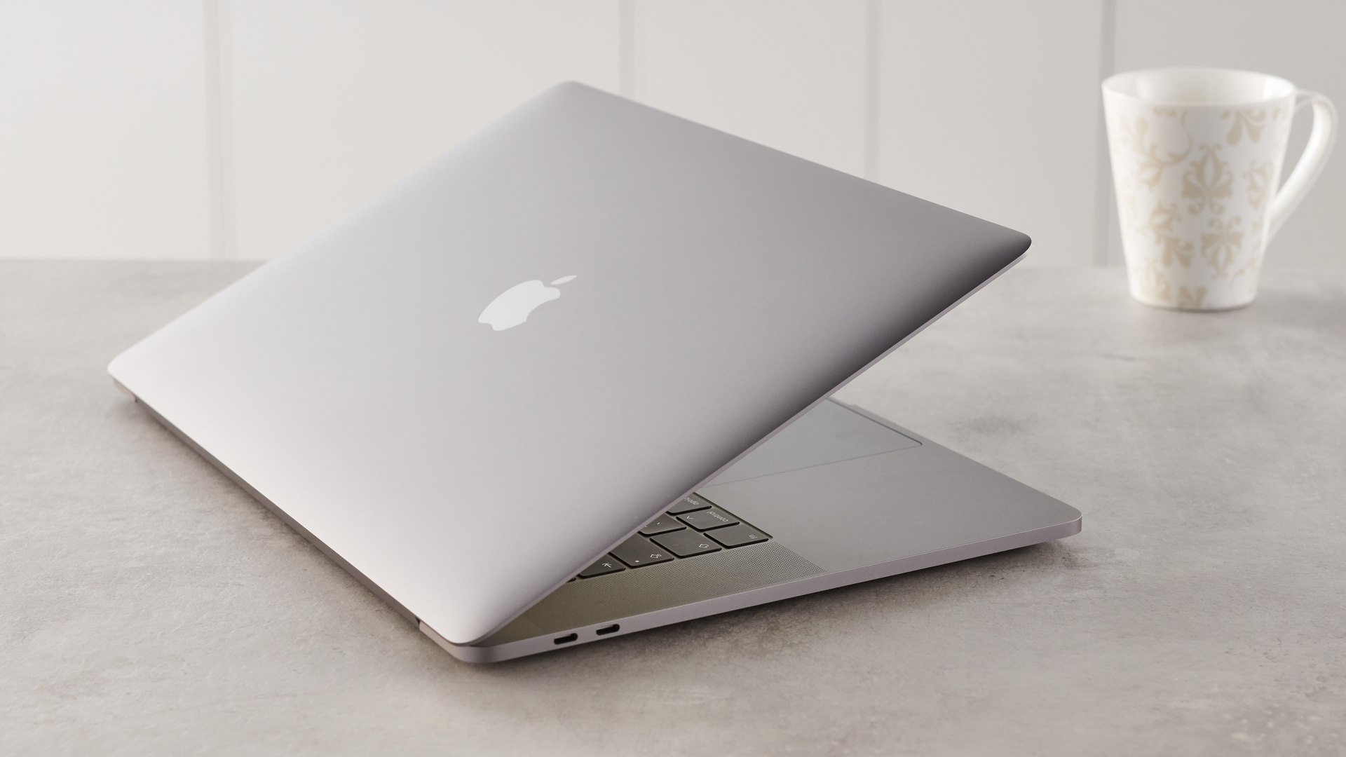 MacBook Pro (15-inch, 2019)